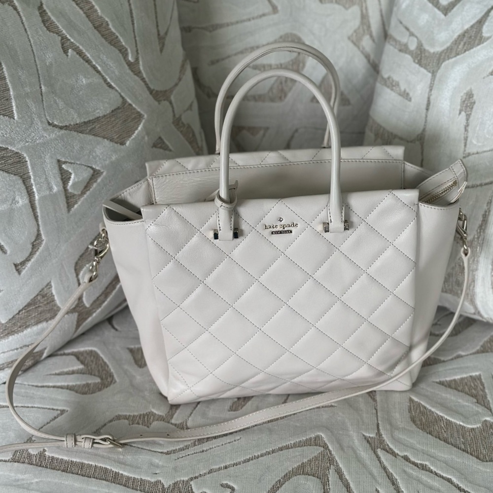 Kate spade tote bag with zipper